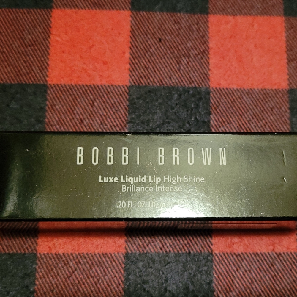 Liquid lipstick
